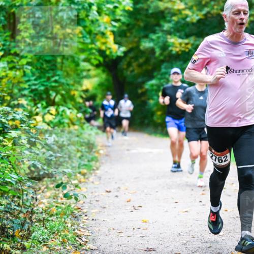 12.10.2025 - Bramfelder Halbmarathon 2025 Dr. Thomas Lammeyer http://msf.ph/oto/9345853 12.10.2025 10:17:45 Laufen 2762, 2832 meine-sportfotos.de
