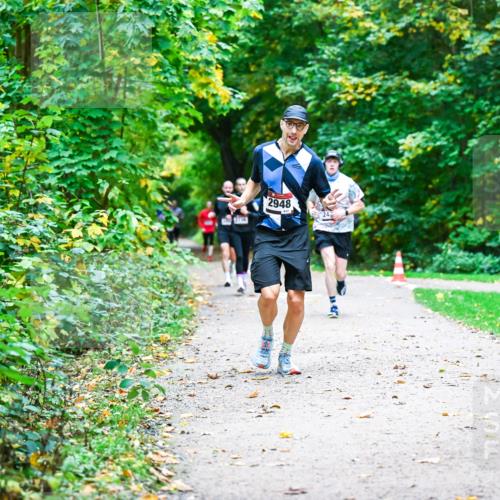 12.10.2025 - Bramfelder Halbmarathon 2025 Dr. Thomas Lammeyer http://msf.ph/oto/9345889 12.10.2025 10:17:51 Laufen 2948 meine-sportfotos.de