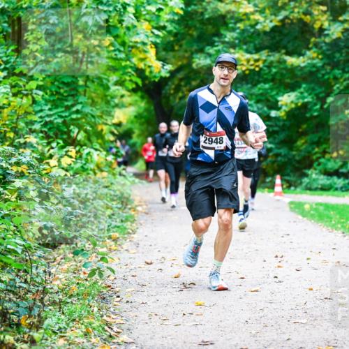 12.10.2025 - Bramfelder Halbmarathon 2025 Dr. Thomas Lammeyer http://msf.ph/oto/9345893 12.10.2025 10:17:52 Laufen 2948, 8511, 543 meine-sportfotos.de