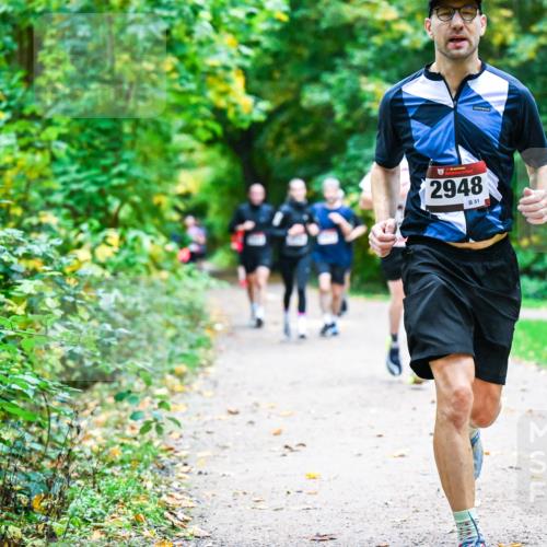 12.10.2025 - Bramfelder Halbmarathon 2025 Dr. Thomas Lammeyer http://msf.ph/oto/9345901 12.10.2025 10:17:53 Laufen 2948, 51 meine-sportfotos.de