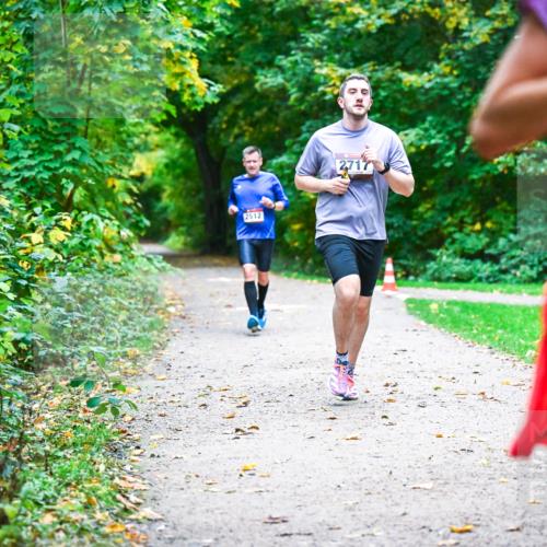 12.10.2025 - Bramfelder Halbmarathon 2025 Dr. Thomas Lammeyer http://msf.ph/oto/9345970 12.10.2025 10:18:05 Laufen 2512, 2717 meine-sportfotos.de