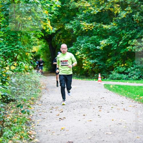 12.10.2025 - Bramfelder Halbmarathon 2025 Dr. Thomas Lammeyer http://msf.ph/oto/9346000 12.10.2025 10:18:21 Laufen 2643 meine-sportfotos.de