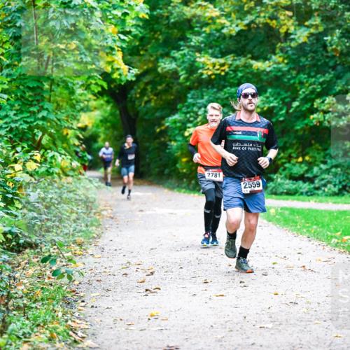 12.10.2025 - Bramfelder Halbmarathon 2025 Dr. Thomas Lammeyer http://msf.ph/oto/9346027 12.10.2025 10:18:25 Laufen 2781, 2559 meine-sportfotos.de