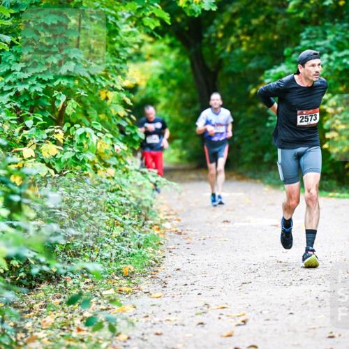12.10.2025 - Bramfelder Halbmarathon 2025 Dr. Thomas Lammeyer http://msf.ph/oto/9346049 12.10.2025 10:18:31 Laufen 2573 meine-sportfotos.de
