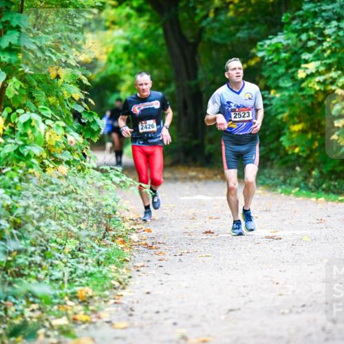 12.10.2025 - Bramfelder Halbmarathon 2025 Dr. Thomas Lammeyer http://msf.ph/oto/9346057 12.10.2025 10:18:33 Laufen 2523, 2426 meine-sportfotos.de