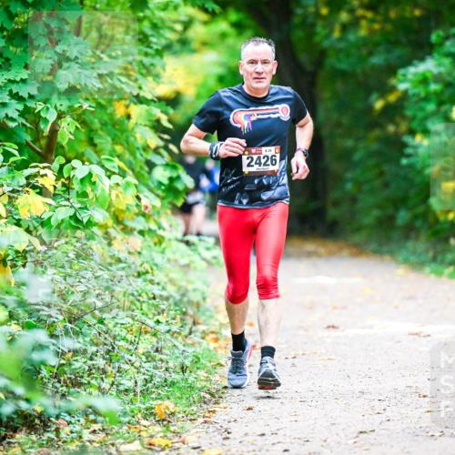 12.10.2025 - Bramfelder Halbmarathon 2025 Dr. Thomas Lammeyer http://msf.ph/oto/9346071 12.10.2025 10:18:36 Laufen 829, 2426 meine-sportfotos.de
