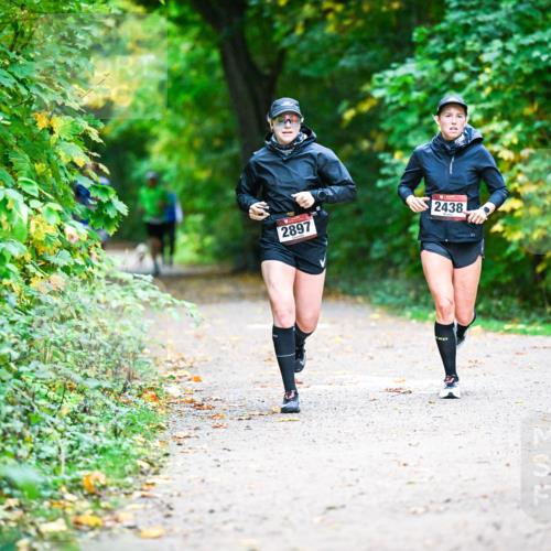 12.10.2025 - Bramfelder Halbmarathon 2025 Dr. Thomas Lammeyer http://msf.ph/oto/9346093 12.10.2025 10:18:44 Laufen 2897, 2438 meine-sportfotos.de