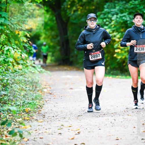 12.10.2025 - Bramfelder Halbmarathon 2025 Dr. Thomas Lammeyer http://msf.ph/oto/9346109 12.10.2025 10:18:47 Laufen 2897, 2438 meine-sportfotos.de