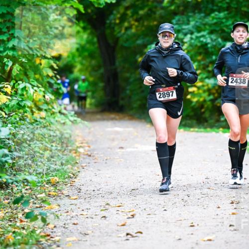12.10.2025 - Bramfelder Halbmarathon 2025 Dr. Thomas Lammeyer http://msf.ph/oto/9346112 12.10.2025 10:18:47 Laufen 2897, 2438 meine-sportfotos.de