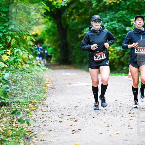 12.10.2025 - Bramfelder Halbmarathon 2025 Dr. Thomas Lammeyer http://msf.ph/oto/9346114 12.10.2025 10:18:47 Laufen 2897, 2438 meine-sportfotos.de