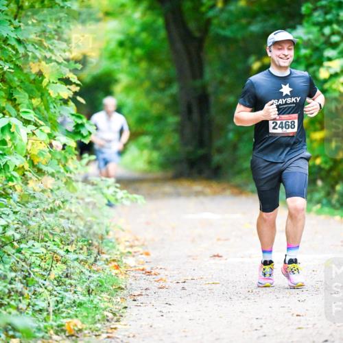 12.10.2025 - Bramfelder Halbmarathon 2025 Dr. Thomas Lammeyer http://msf.ph/oto/9346235 12.10.2025 10:19:21 Laufen 2468 meine-sportfotos.de