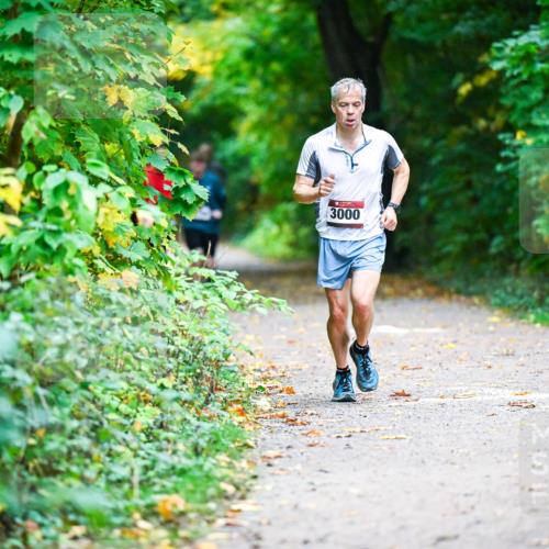 12.10.2025 - Bramfelder Halbmarathon 2025 Dr. Thomas Lammeyer http://msf.ph/oto/9346254 12.10.2025 10:19:27 Laufen 3000 meine-sportfotos.de