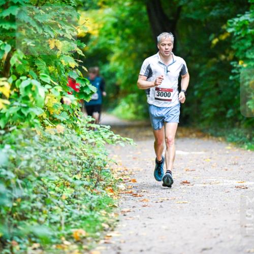 12.10.2025 - Bramfelder Halbmarathon 2025 Dr. Thomas Lammeyer http://msf.ph/oto/9346255 12.10.2025 10:19:27 Laufen 3000 meine-sportfotos.de