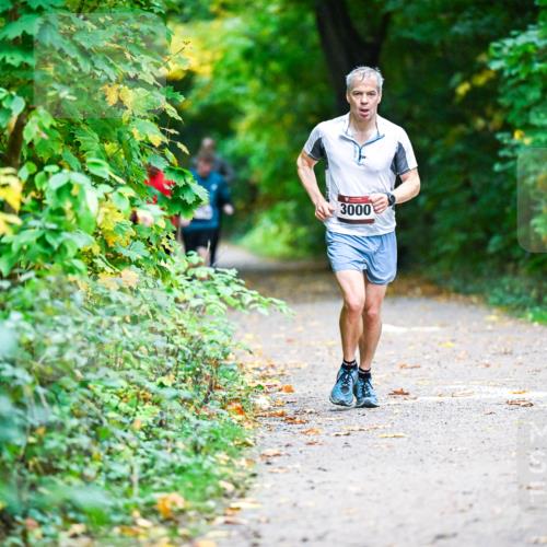 12.10.2025 - Bramfelder Halbmarathon 2025 Dr. Thomas Lammeyer http://msf.ph/oto/9346257 12.10.2025 10:19:28 Laufen 3000 meine-sportfotos.de