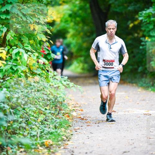 12.10.2025 - Bramfelder Halbmarathon 2025 Dr. Thomas Lammeyer http://msf.ph/oto/9346262 12.10.2025 10:19:28 Laufen 3000 meine-sportfotos.de
