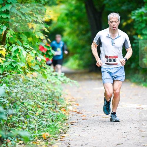 12.10.2025 - Bramfelder Halbmarathon 2025 Dr. Thomas Lammeyer http://msf.ph/oto/9346268 12.10.2025 10:19:29 Laufen 3000 meine-sportfotos.de