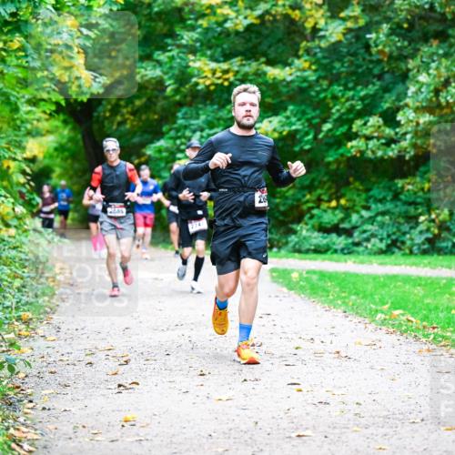 12.10.2025 - Bramfelder Halbmarathon 2025 Dr. Thomas Lammeyer http://msf.ph/oto/9346361 12.10.2025 10:19:51 Laufen 2685, 274, 20 meine-sportfotos.de