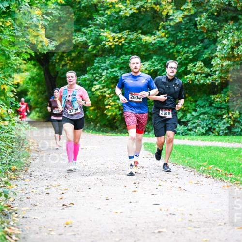 12.10.2025 - Bramfelder Halbmarathon 2025 Dr. Thomas Lammeyer http://msf.ph/oto/9346397 12.10.2025 10:19:57 Laufen 278, 2734, 2604, 2910 meine-sportfotos.de