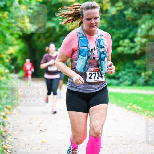 12.10.2025 - Bramfelder Halbmarathon 2025 Dr. Thomas Lammeyer http://msf.ph/oto/9346421 12.10.2025 10:20:00 Laufen 2734 meine-sportfotos.de