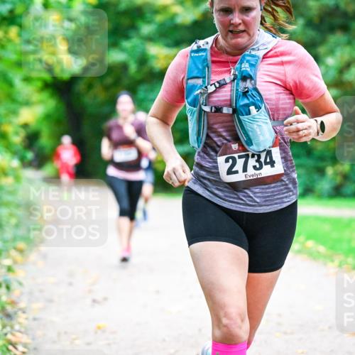 12.10.2025 - Bramfelder Halbmarathon 2025 Dr. Thomas Lammeyer http://msf.ph/oto/9346423 12.10.2025 10:20:00 Laufen 2734 meine-sportfotos.de