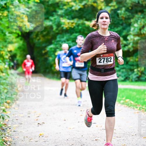 12.10.2025 - Bramfelder Halbmarathon 2025 Dr. Thomas Lammeyer http://msf.ph/oto/9346434 12.10.2025 10:20:02 Laufen 2782 meine-sportfotos.de