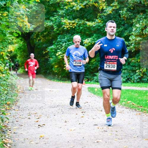 12.10.2025 - Bramfelder Halbmarathon 2025 Dr. Thomas Lammeyer http://msf.ph/oto/9346441 12.10.2025 10:20:04 Laufen 2548, 2930 meine-sportfotos.de