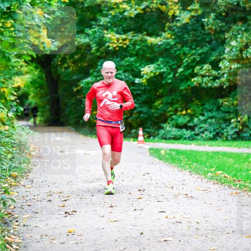 12.10.2025 - Bramfelder Halbmarathon 2025 Dr. Thomas Lammeyer http://msf.ph/oto/9346463 12.10.2025 10:20:08 Laufen  meine-sportfotos.de