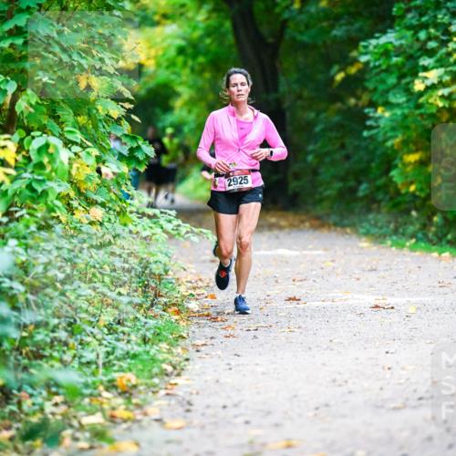 12.10.2025 - Bramfelder Halbmarathon 2025 Dr. Thomas Lammeyer http://msf.ph/oto/9346534 12.10.2025 10:20:39 Laufen 2925 meine-sportfotos.de