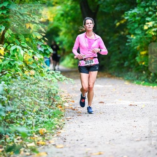 12.10.2025 - Bramfelder Halbmarathon 2025 Dr. Thomas Lammeyer http://msf.ph/oto/9346540 12.10.2025 10:20:39 Laufen 2925 meine-sportfotos.de