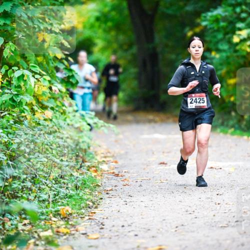 12.10.2025 - Bramfelder Halbmarathon 2025 Dr. Thomas Lammeyer http://msf.ph/oto/9346568 12.10.2025 10:20:44 Laufen 2425, 827 meine-sportfotos.de