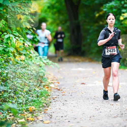 12.10.2025 - Bramfelder Halbmarathon 2025 Dr. Thomas Lammeyer http://msf.ph/oto/9346572 12.10.2025 10:20:44 Laufen 2425, 827 meine-sportfotos.de