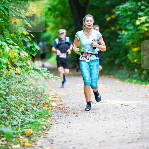 12.10.2025 - Bramfelder Halbmarathon 2025 Dr. Thomas Lammeyer http://msf.ph/oto/9346586 12.10.2025 10:20:49 Laufen 2453 meine-sportfotos.de