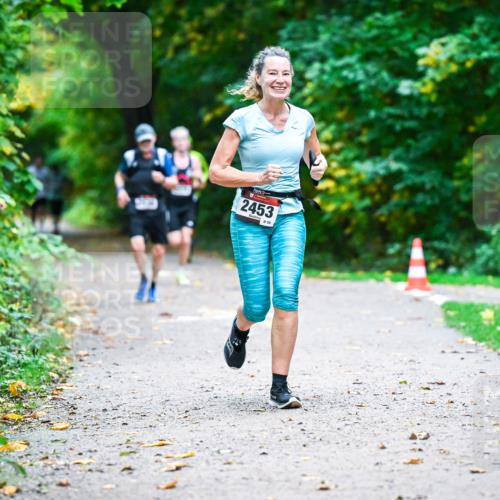 12.10.2025 - Bramfelder Halbmarathon 2025 Dr. Thomas Lammeyer http://msf.ph/oto/9346599 12.10.2025 10:20:51 Laufen 2453, 5 meine-sportfotos.de