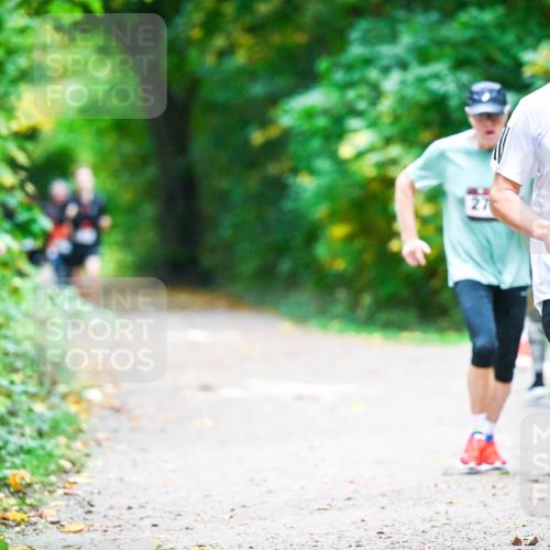 12.10.2025 - Bramfelder Halbmarathon 2025 Dr. Thomas Lammeyer http://msf.ph/oto/9346669 12.10.2025 10:21:09 Laufen 27, 2977, 74 meine-sportfotos.de