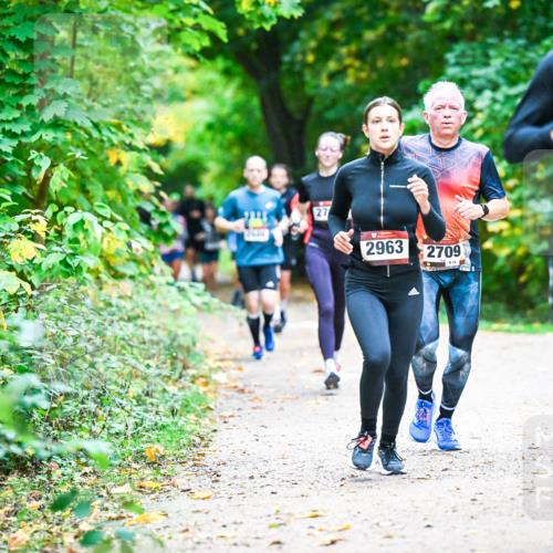 12.10.2025 - Bramfelder Halbmarathon 2025 Dr. Thomas Lammeyer http://msf.ph/oto/9346718 12.10.2025 10:21:19 Laufen 27, 2963, 2709, 14, 2739 meine-sportfotos.de