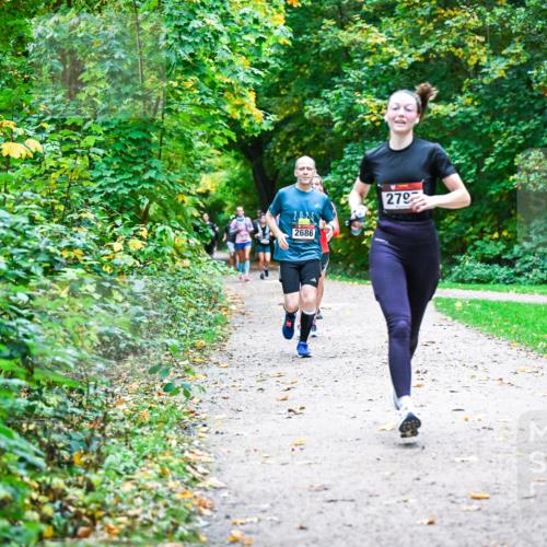 12.10.2025 - Bramfelder Halbmarathon 2025 Dr. Thomas Lammeyer http://msf.ph/oto/9346732 12.10.2025 10:21:24 Laufen 2686, 279 meine-sportfotos.de