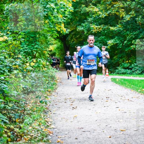 12.10.2025 - Bramfelder Halbmarathon 2025 Dr. Thomas Lammeyer http://msf.ph/oto/9346767 12.10.2025 10:21:30 Laufen 2812 meine-sportfotos.de