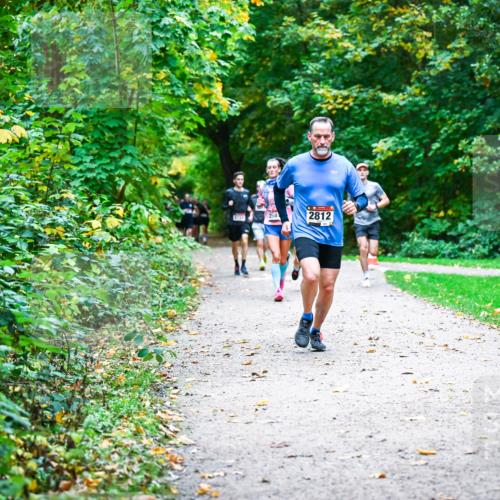 12.10.2025 - Bramfelder Halbmarathon 2025 Dr. Thomas Lammeyer http://msf.ph/oto/9346768 12.10.2025 10:21:30 Laufen 258, 2812 meine-sportfotos.de