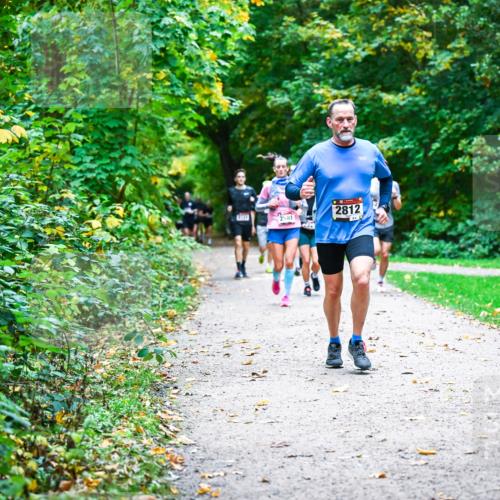 12.10.2025 - Bramfelder Halbmarathon 2025 Dr. Thomas Lammeyer http://msf.ph/oto/9346771 12.10.2025 10:21:31 Laufen 2581, 2812 meine-sportfotos.de