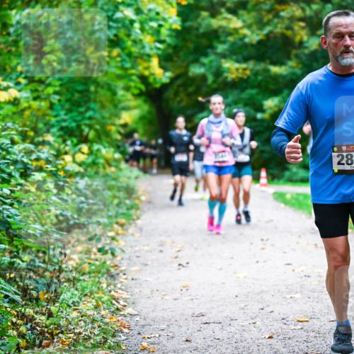 12.10.2025 - Bramfelder Halbmarathon 2025 Dr. Thomas Lammeyer http://msf.ph/oto/9346779 12.10.2025 10:21:32 Laufen 2812, 9 meine-sportfotos.de