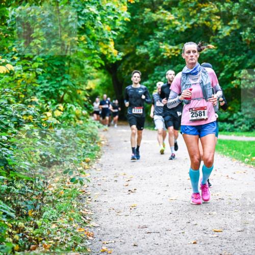 12.10.2025 - Bramfelder Halbmarathon 2025 Dr. Thomas Lammeyer http://msf.ph/oto/9346785 12.10.2025 10:21:34 Laufen 2723, 2581 meine-sportfotos.de