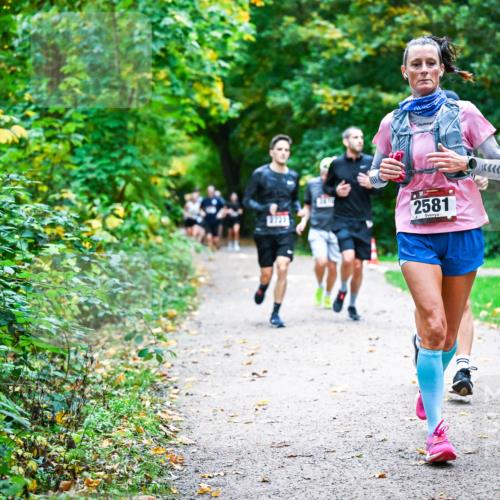 12.10.2025 - Bramfelder Halbmarathon 2025 Dr. Thomas Lammeyer http://msf.ph/oto/9346789 12.10.2025 10:21:34 Laufen 2723, 2581 meine-sportfotos.de