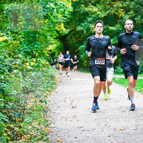 12.10.2025 - Bramfelder Halbmarathon 2025 Dr. Thomas Lammeyer http://msf.ph/oto/9346800 12.10.2025 10:21:36 Laufen 870, 2723 meine-sportfotos.de