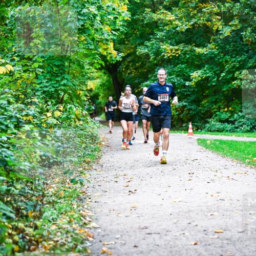 12.10.2025 - Bramfelder Halbmarathon 2025 Dr. Thomas Lammeyer http://msf.ph/oto/9346827 12.10.2025 10:21:41 Laufen 2972, 246, 2451 meine-sportfotos.de