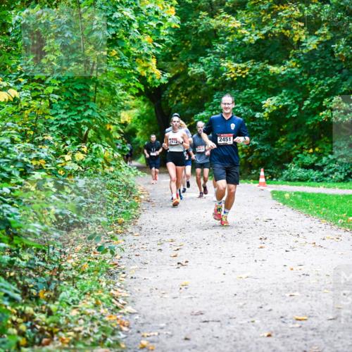 12.10.2025 - Bramfelder Halbmarathon 2025 Dr. Thomas Lammeyer http://msf.ph/oto/9346828 12.10.2025 10:21:41 Laufen 2972, 2469, 2451 meine-sportfotos.de