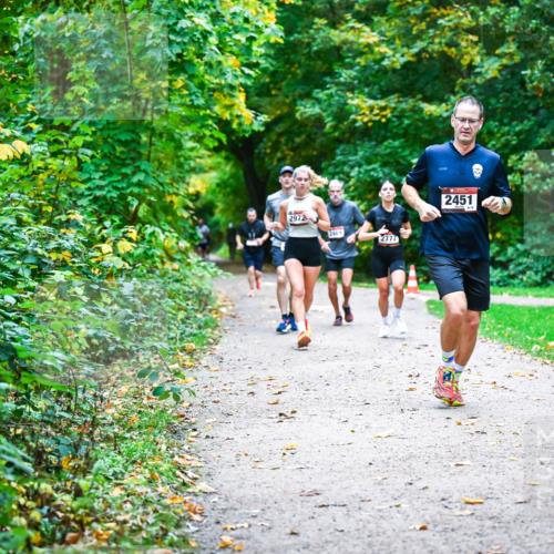 12.10.2025 - Bramfelder Halbmarathon 2025 Dr. Thomas Lammeyer http://msf.ph/oto/9346837 12.10.2025 10:21:42 Laufen 2972, 2469, 2777, 2451 meine-sportfotos.de