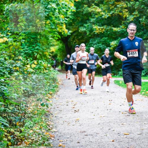 12.10.2025 - Bramfelder Halbmarathon 2025 Dr. Thomas Lammeyer http://msf.ph/oto/9346839 12.10.2025 10:21:43 Laufen 2972, 2465, 520, 2451 meine-sportfotos.de