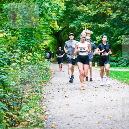 12.10.2025 - Bramfelder Halbmarathon 2025 Dr. Thomas Lammeyer http://msf.ph/oto/9346847 12.10.2025 10:21:44 Laufen 2950, 2972, 2777 meine-sportfotos.de