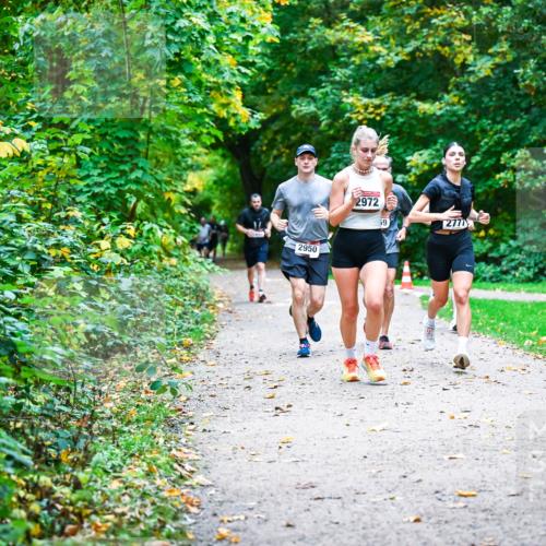 12.10.2025 - Bramfelder Halbmarathon 2025 Dr. Thomas Lammeyer http://msf.ph/oto/9346848 12.10.2025 10:21:44 Laufen 2950, 2972, 69, 2777 meine-sportfotos.de