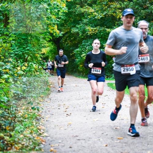 12.10.2025 - Bramfelder Halbmarathon 2025 Dr. Thomas Lammeyer http://msf.ph/oto/9346860 12.10.2025 10:21:47 Laufen 2469, 2657, 2484, 2950 meine-sportfotos.de